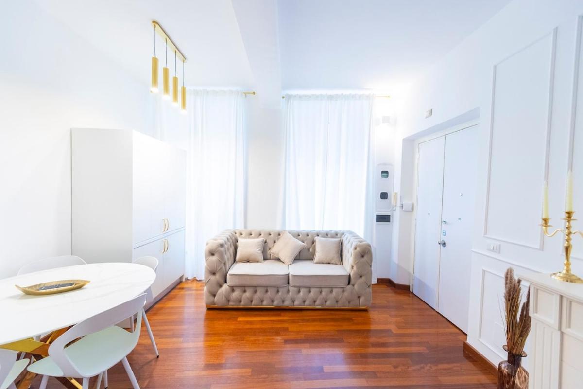 Trevi Fountain Superior Apartment Rome